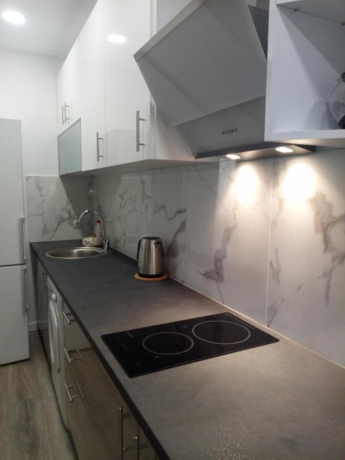 Cozy Near Victoria Metro Station Apartment *