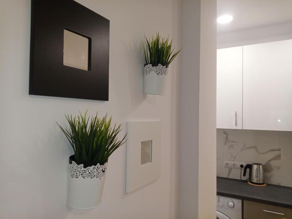 Cozy Near Victoria Metro Station Apartment *